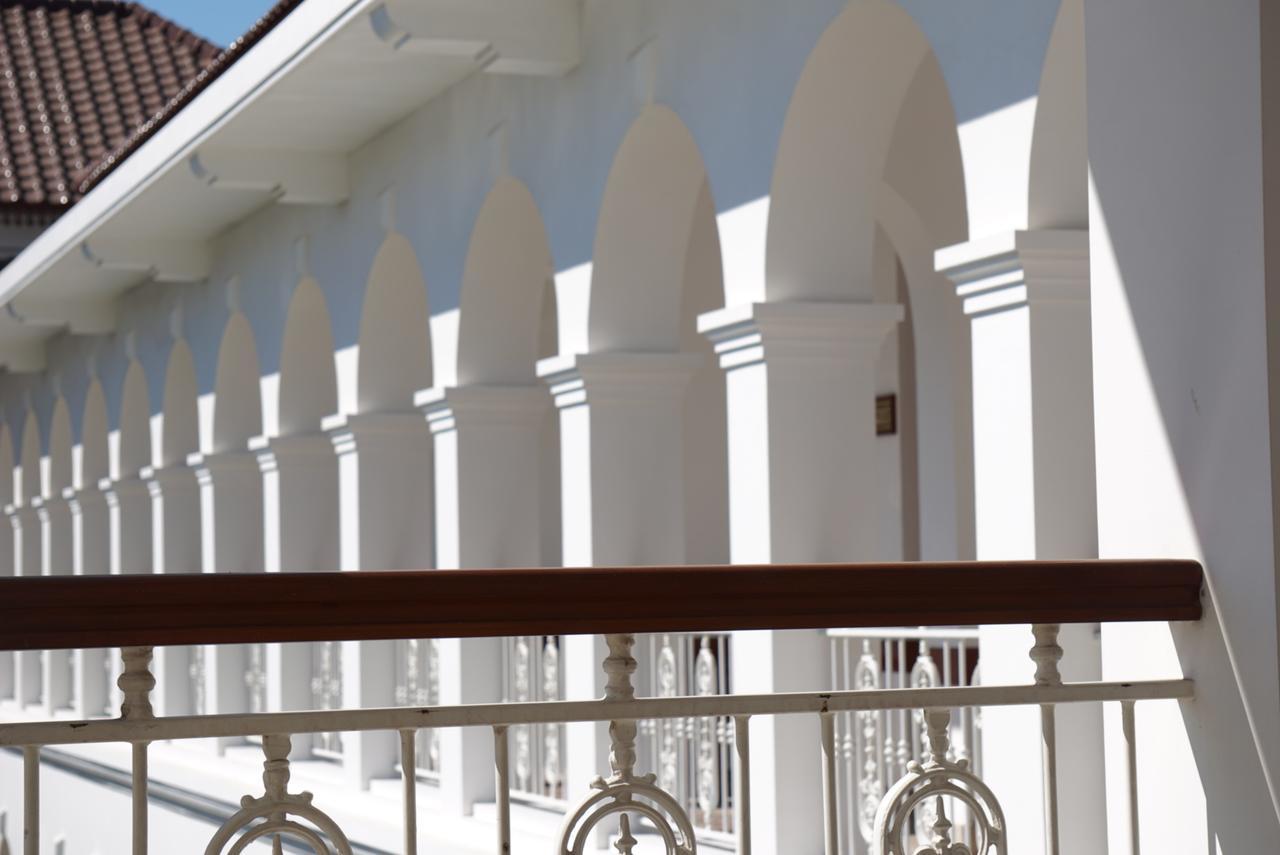 Daroessalam Syariah Heritage Hotel Pasuruan Exterior photo